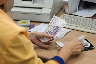 Правительство России планирует отменить пенсии работающим пенсионерам