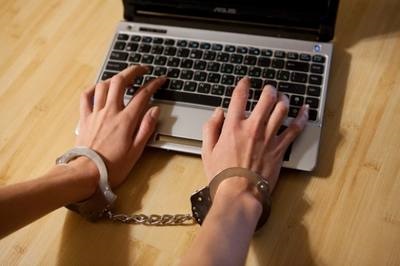 Цензура в интернете: В Екатеринбурге женщину осудили за проукраинские перепосты