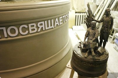 Памятник военным врачам и медсестрам откроют в Москве