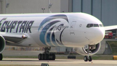 Экс-преподаватель университета угнал самолет Egypt Air