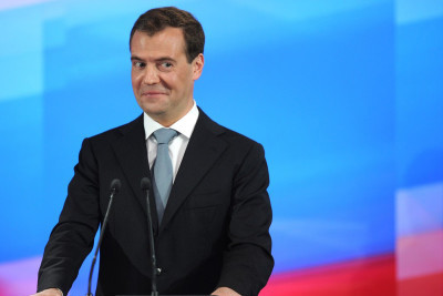 Медведеву предложили признать Севастополь российской столицей