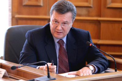Виктор Янукович планирует сместить Порошенко с поста президента Украины