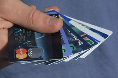 Житель Тюмени сам сообщил мошеннику данные кредитной карты