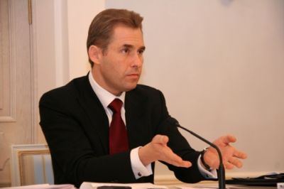 Отставку омбудсмена Павла Астахова никто не подтвердил