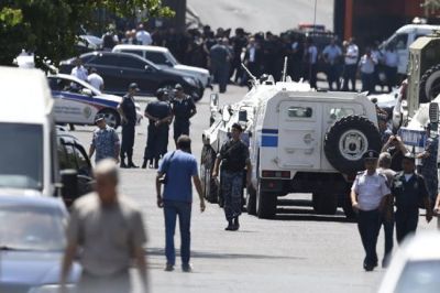 В захваченном здании полиции в Ереване заложников больше не осталось
