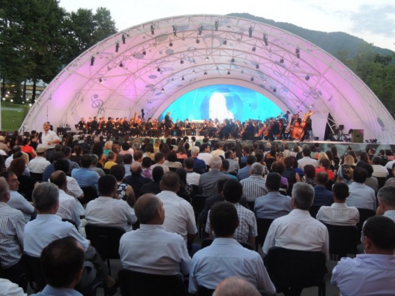 Фестивали в Сочи и Габале открывают новые таланты