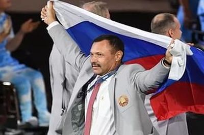 Весь мир узнал имя Андрея Фомочкина, осмелившегося поднять знамя России