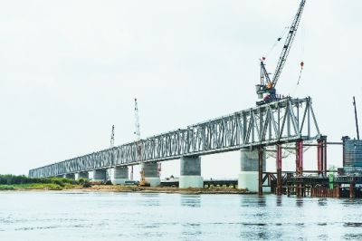 Россия планирует догнать мостостроителей Китая на амурской стройке к 2018 году