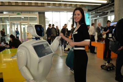 Разговорчивый робот из Перми заменит сотни служащих