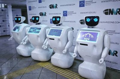 Разговорчивый робот из Перми заменит сотни служащих