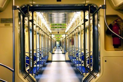 В новых вагонах метро можно вычислить лучший вариант маршрута и зарядить мобильник