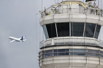 Самолет, летевший из Москвы в Сирию, перестал отвечать на вызовы диспетчера