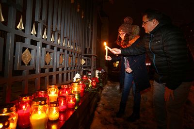 Очень ценно то, что Белоруссия не отделяет скорбь русского народа от своего горя