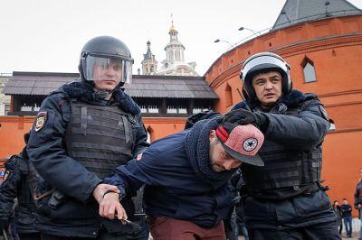 Запахло свежими печеньками. Западный мир осуждает задержание участников воскресной протестной акции