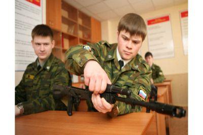 В парламент внесен закон о получении военной подготовки студентами вузов, где отсутствует военная кафедра