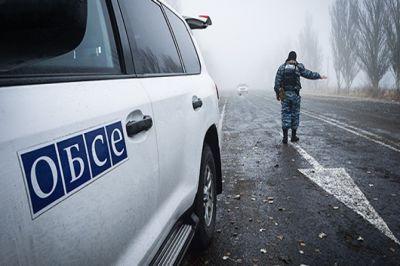 Автомобиль с представителями ОБСЕ подорвался в Луганской области, погиб американский гражданин