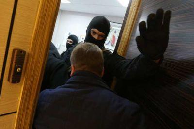 на Украине обяжут полицию отбирать печатную продукцию, выпущенную в России