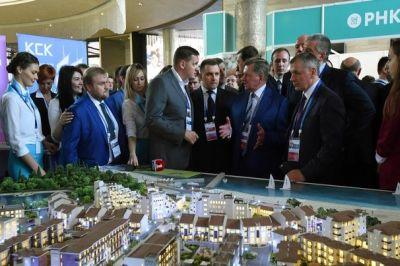 На Ялтинском международном экономическом форуме Крыму напророчили судьбу Монако