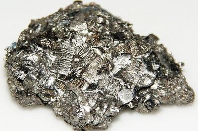 Российские ученые нашли способ быстро расплавить самый тугоплавкий метал
