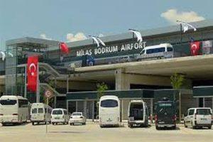 Российские туристы устали от отдыха в турецком аэропорту
