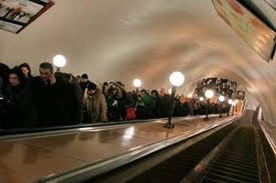 Новую Москву соединять с центральной частью столицы, используя красную ветку метро