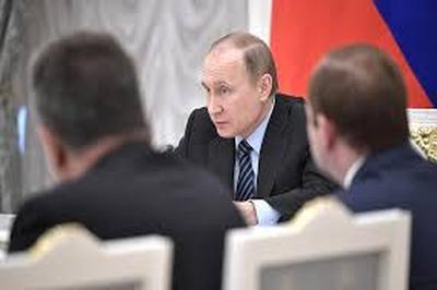 Путин не верит в "здоровых застройщиков" и предлагает немедленно начать процесс искоренения долевого строительства
