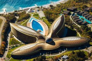 Крым к новому летнему сезону увеличил число пляжей и отелей