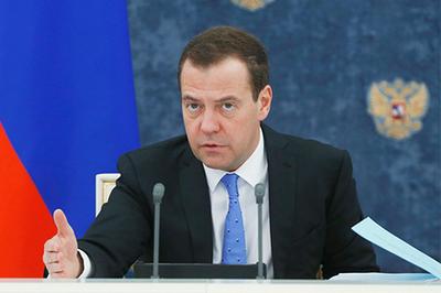 Медведев озвучил цифру, в которую можно вложиться, исполняя указы президента