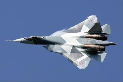 Двенадцать истребителей Су-57 скоро пополнят летную базу боевых машин ВКС РФ