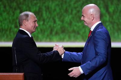 Путин пообещал футбольным болельщикам теплый прием после чемпионата и упрощенное оформление виз