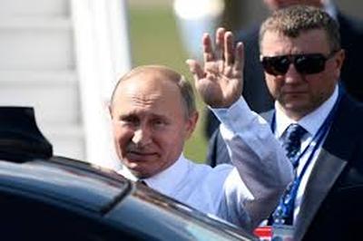 Путин едет с аэропорта на встречу с Трампом
