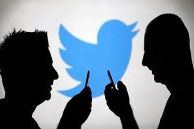 "Твиттер" заблокировал сайты, с помощью которых 12 россиян влияли на выборы в США