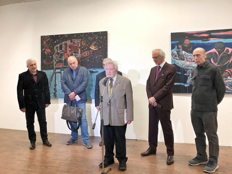 Открывшаяся накануне в Галерее искусств Зураба Церетели выставка известного азербайджанского художника Мусеиба Амирова «Блюз солнечного ветра»