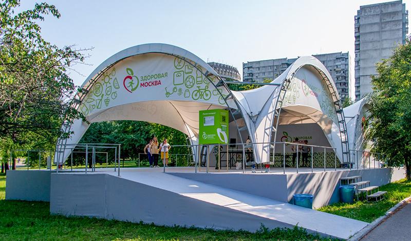 В Московских парках открылись веранды здоровья