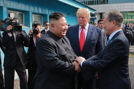 встреча Трампа Ким Чен Ына и Мун Чжэ-ин