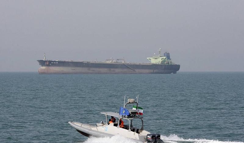 Иран захватывает иракский танкер в Персидском заливе