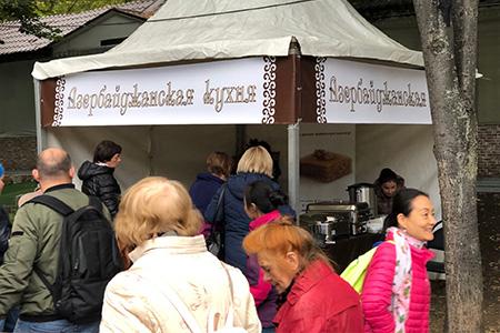 Азербайджан нашел новых друзей в московском парке