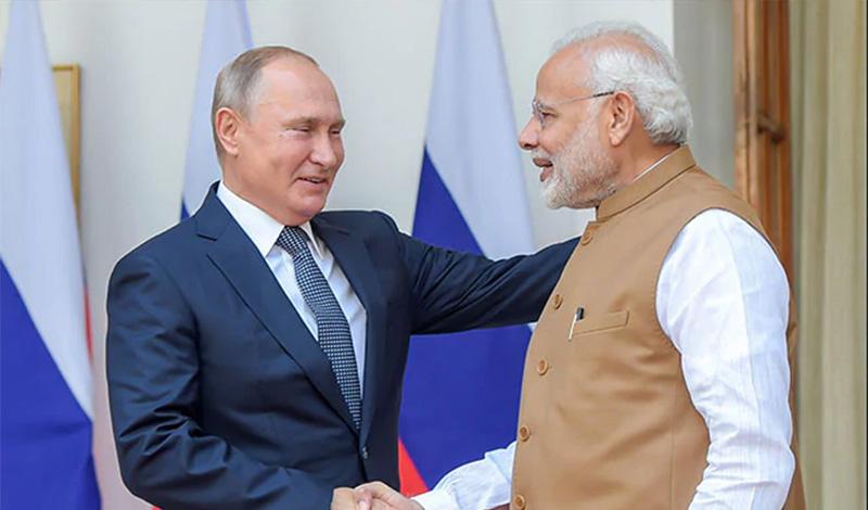 Путин и Моди обсудили двухсторонние соглашения во Владивостоке