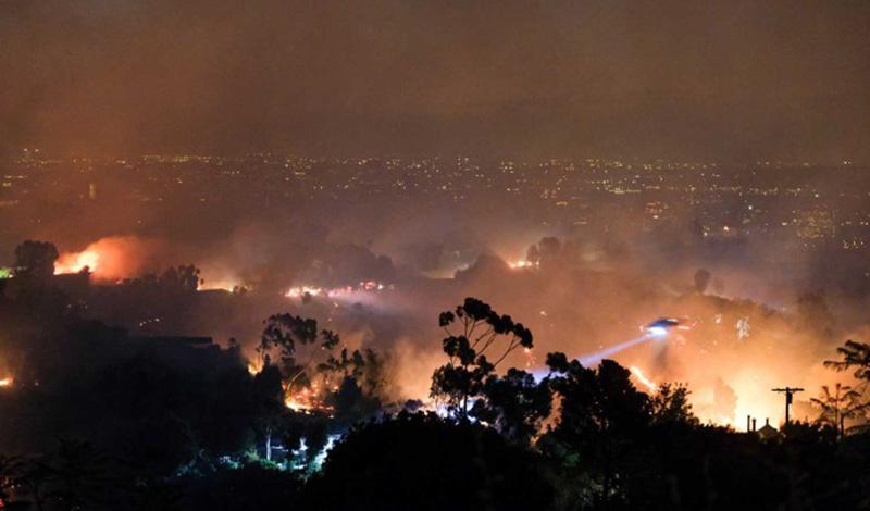Калифорния: лесные пожары, отключение электричества