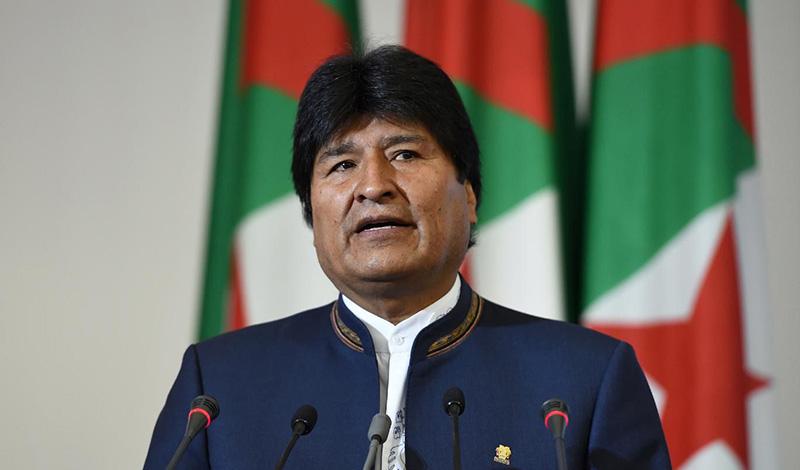 Президент Боливии Эво Моралес подал в отставку на фоне протестов в стране