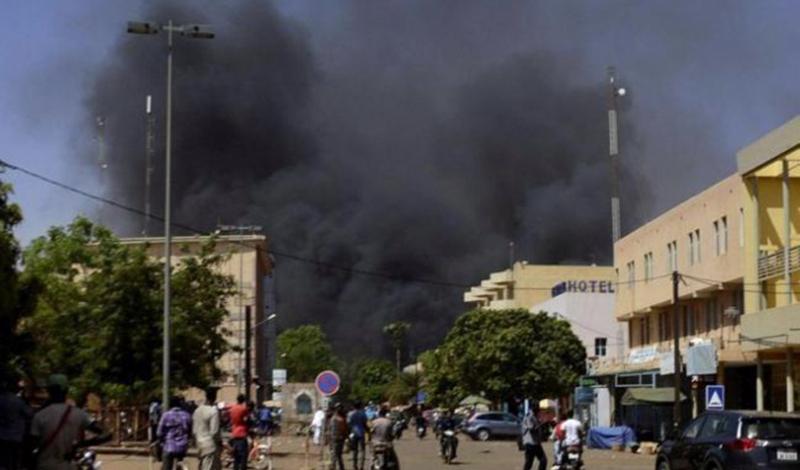 В Буркина-Фасо боевики совершили нападение на город: погибло более 100 человек