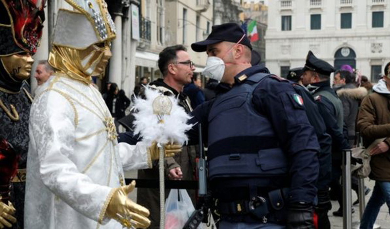 Венецианский карнавал закрывается, Италия ввела карантин из-за коронавируса