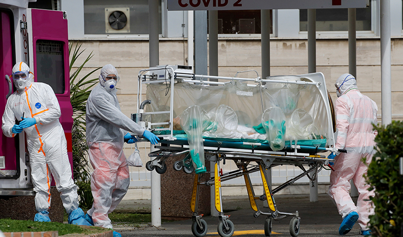 Италия: число умерших от коронавируса сильно выросло за последний день