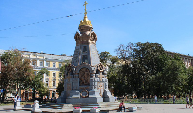 Памятник героям Плевны в Москве отреставрируют на 45 млн рублей