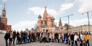 «Я шагаю по району»: как попасть на бесплатную экскурсию по Москве и выиграть лимитированную карту Тройка
