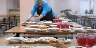 Родители будут контролировать качество питания в школах Казани