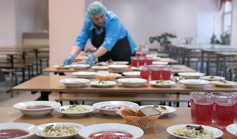 Родители будут контролировать качество питания в школах Казани