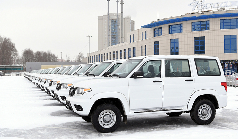 В Татарстане передали сельским больницам 88 новых автомобилей