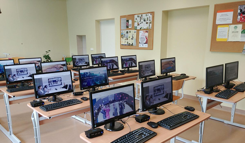106 образовательных учреждений Крыма получат ноутбуки
