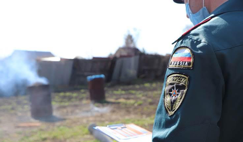 Количество пожаров в жилом секторе Красноярского края в майские праздники снизилось на 35 процентов